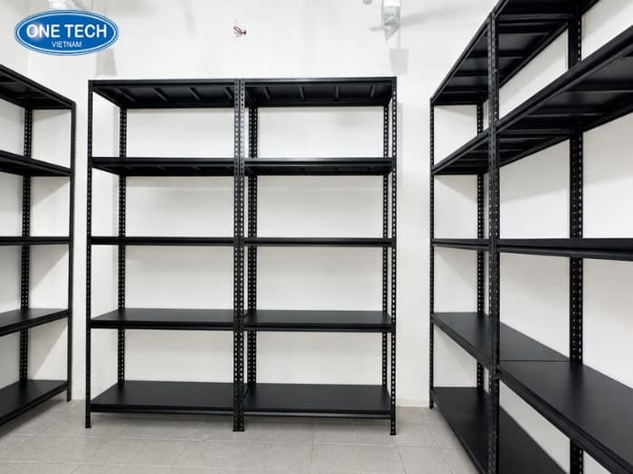 Tại sao kệ sắt được ưa chuộng tại Hà Nội
